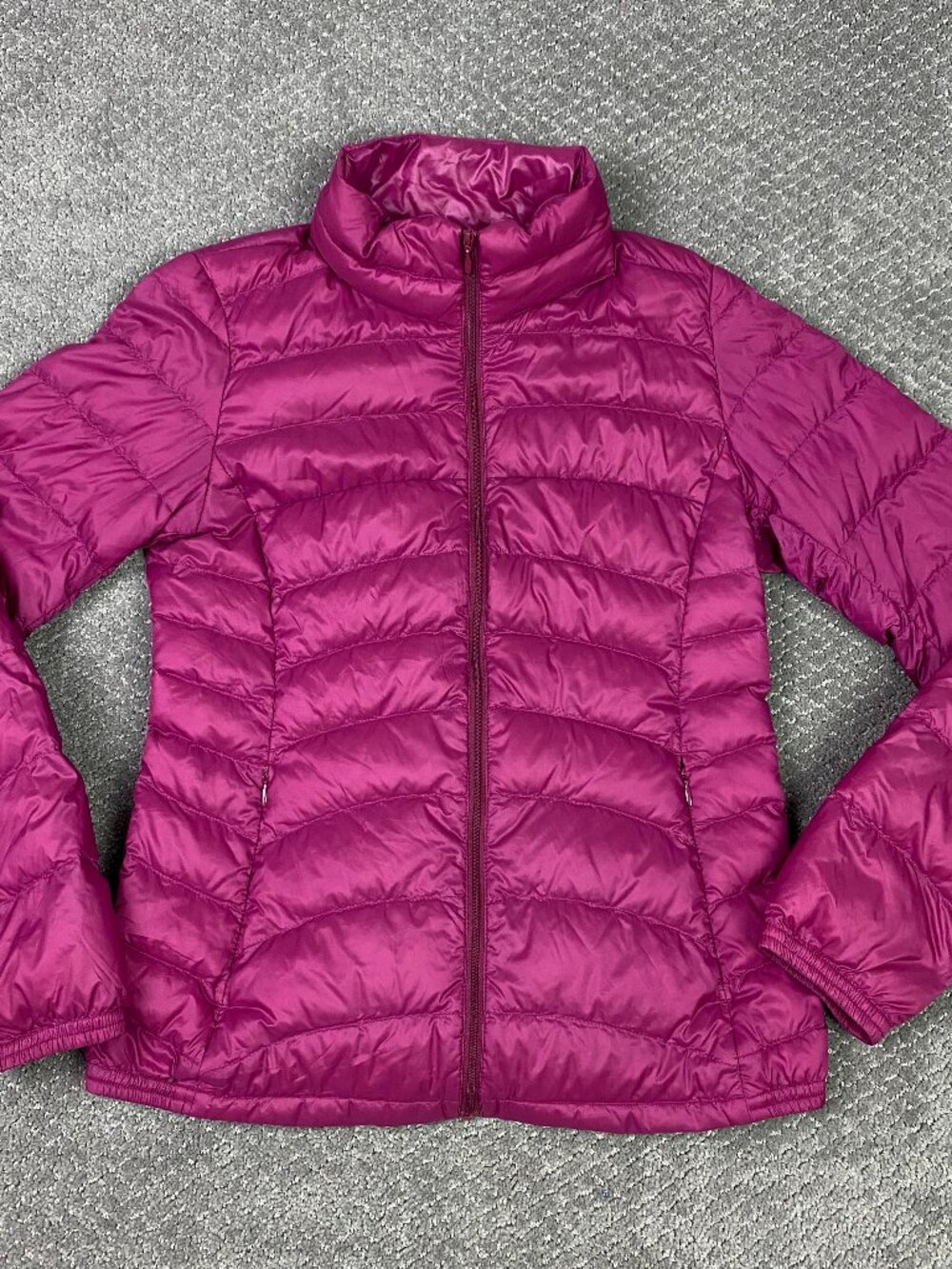 Uniqlo Ultralight Down Jacket Puffer Womens XS Pink Magenta Purple Packable